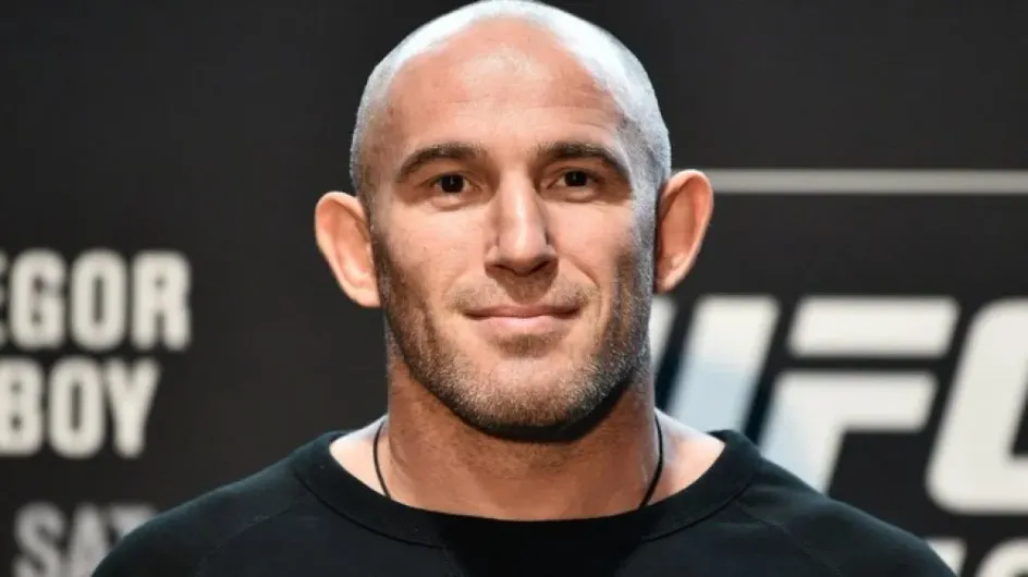 Олейник: Удары Блейдса разъярили Павловича и придали ему сил на UFC Vegas 71