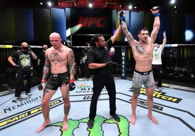 Ракич победил Смита в главном бою UFC Fight Night 175