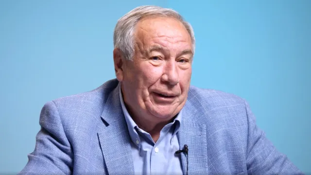 Горячая новость | Тарпищев заявил, что у россиян мало шансов победить на Уимблдоне