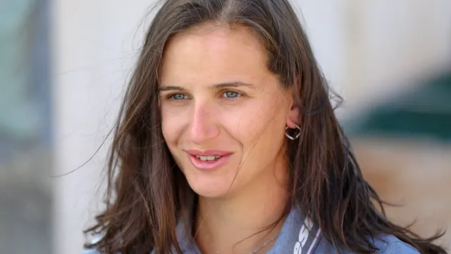 Горячая новость | Жюли Симон отстранили после приговора за кражу и мошенничество