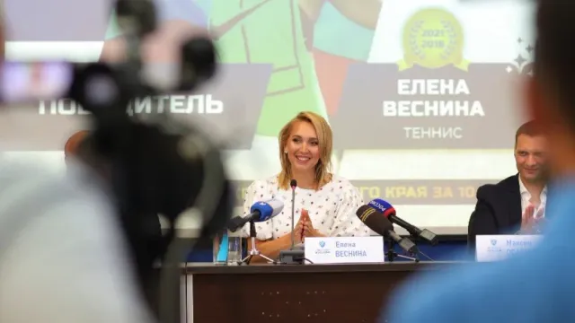 Елена Веснина прокомментировала вылет Мирры Андреевой с "Ролан Гаррос"