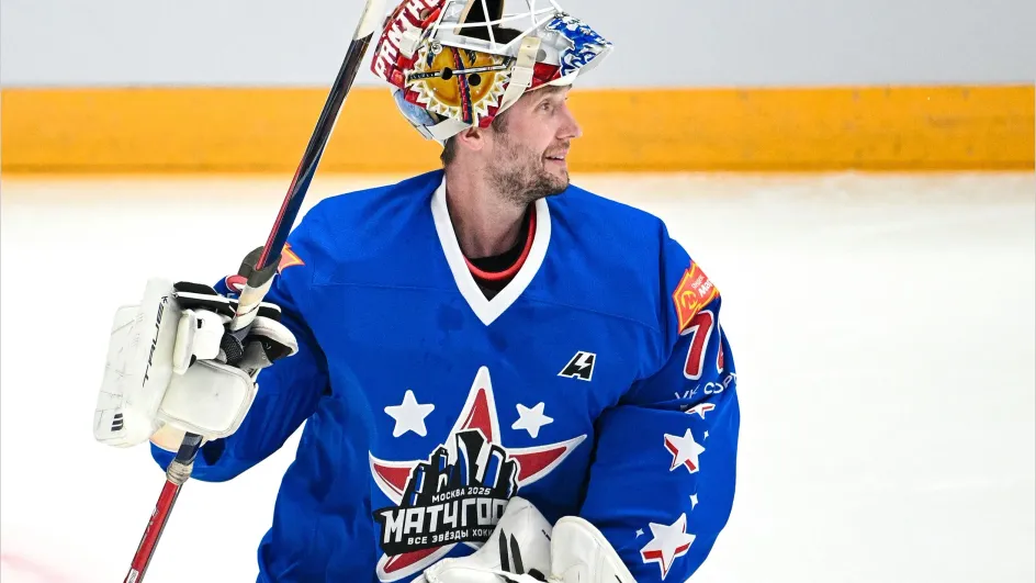 Фетисов решил заступиться за Бобровского после его в НХЛ