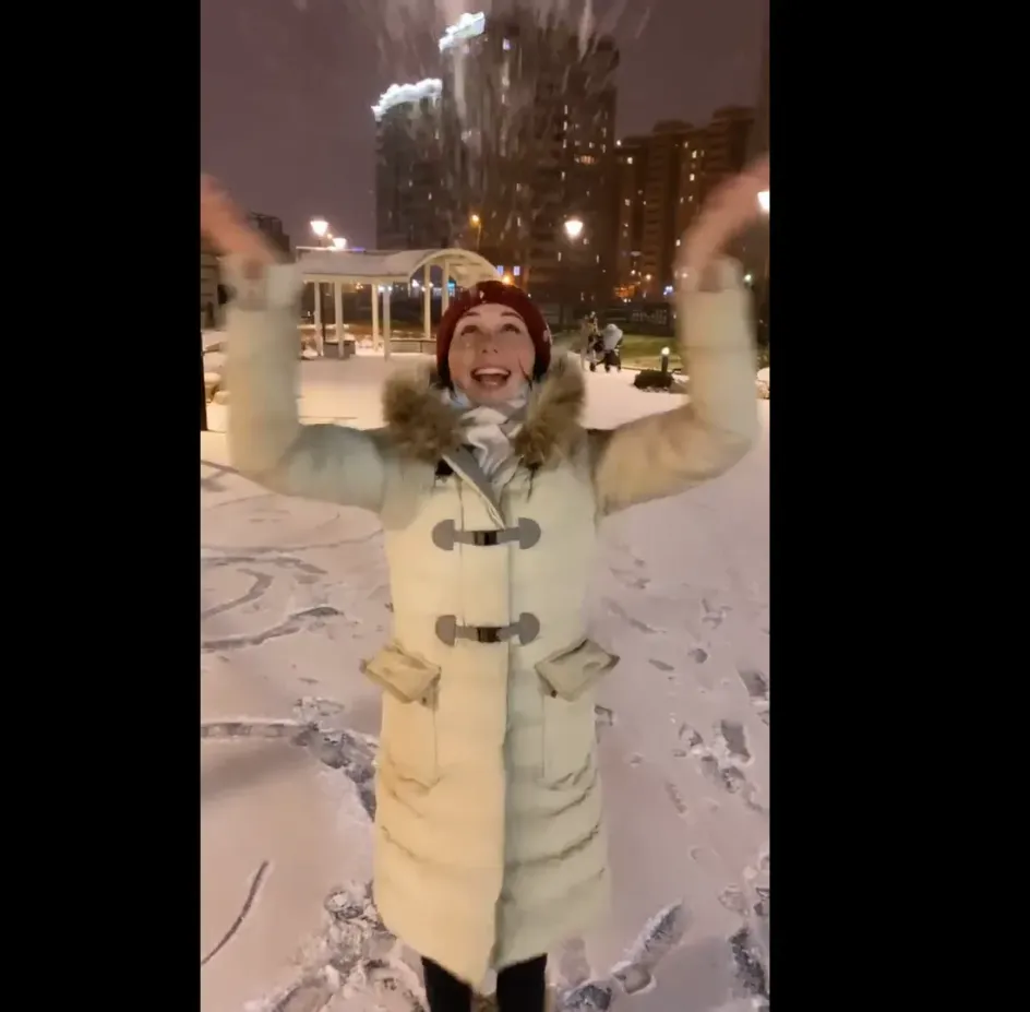 Туктамышева поиграла в снежки в Санкт-Петербурге. Фото Туктамышева поиграла в снежки в Санкт-Петербурге. Фото