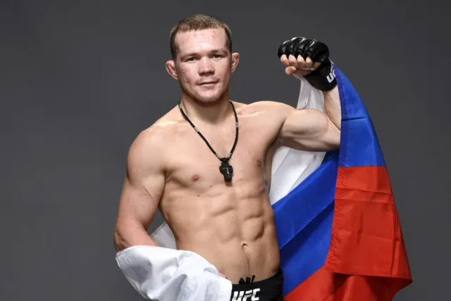 Боец UFC Пётр Ян показал свидание с красавицей-женой