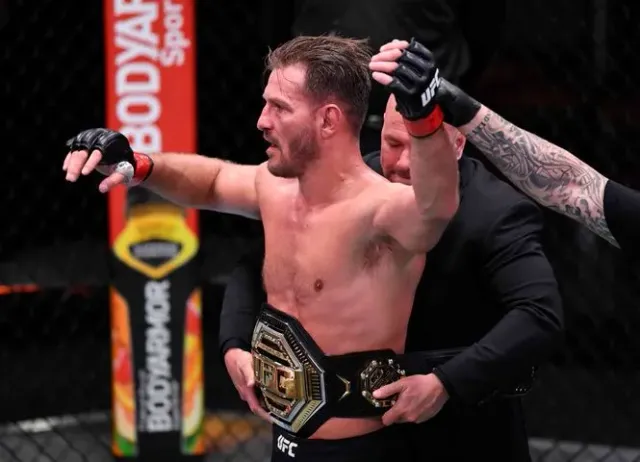 Битва легенд: Миочич победил Кормье и стал величайшим тяжеловесом UFC