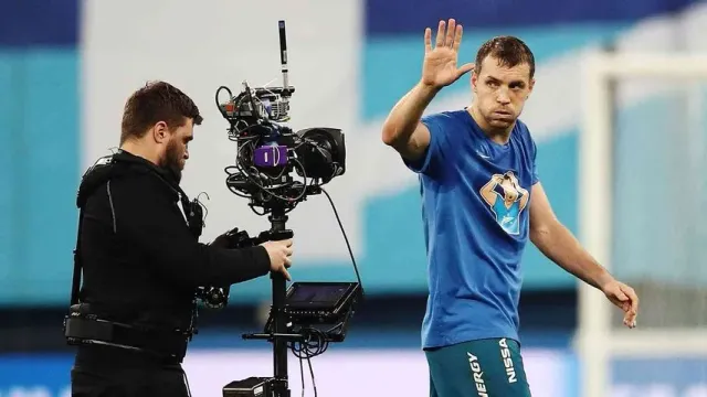 Губерниев заявил, что ему плевать, с кем Дзюба занимается виртуальным сексом