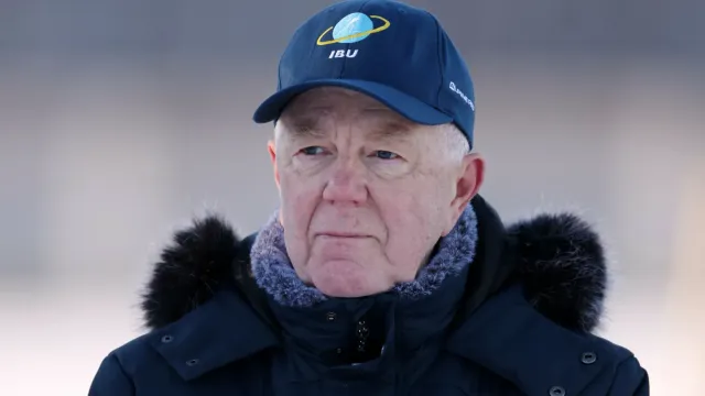 Горячая новость | Глава IBU рассказал об условиях допуска российских биатлонистов на ОИ