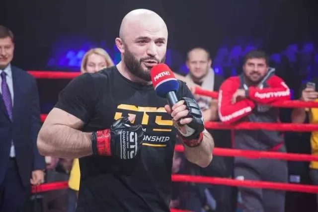 Исмаилов: пусть идут подальше с USADA, хочу подпитывать свой организм