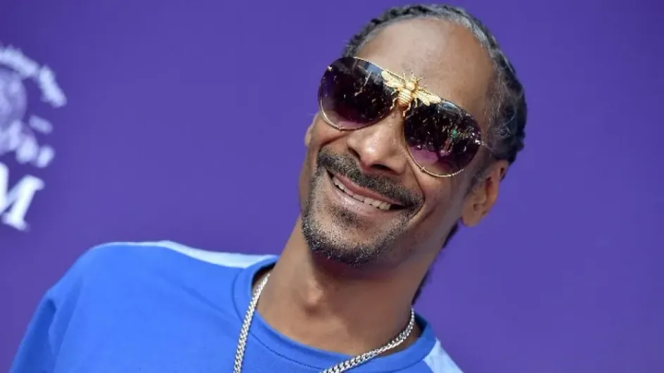 В Колумбии обнаружен двойник Snoop Dogg, мывший автомобили на обочине дороги