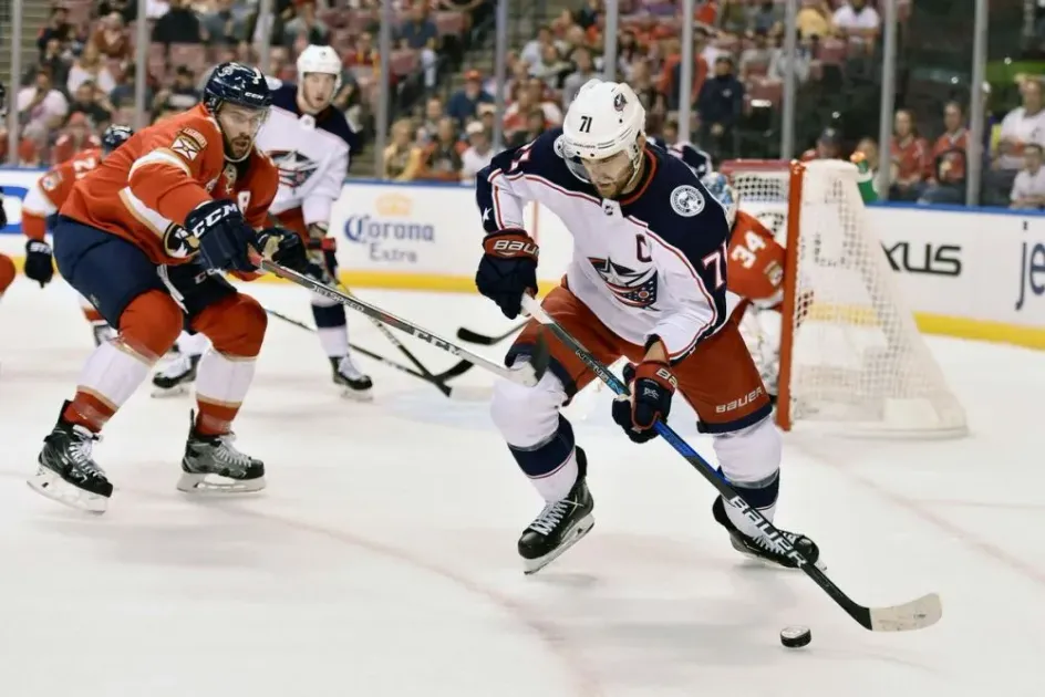 «Коламбус» принимают «Флориду» в матче НХЛ