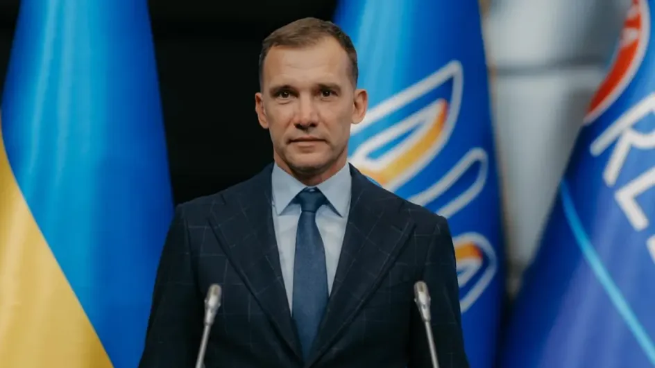Андрей Шевченко раскритиковал Андреа Пирло за посещение России Андрей Шевченко раскритиковал Андреа Пирло за посещение России