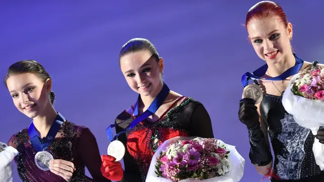 Горячая новость | Роднина уверена, что Трусова и Валиева всё ещё ощущают себя спортсменками