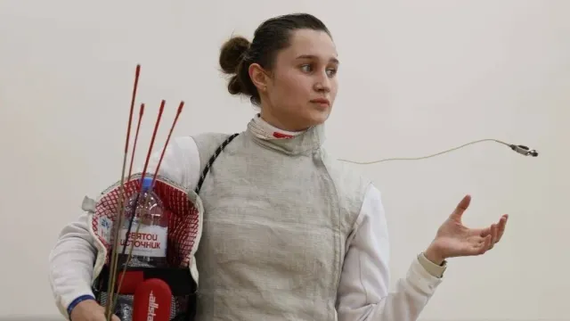 Горячая новость | Украинка Петрова не пожала руку Козаевой из России на ЧМ по фехтованию