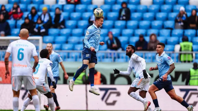 Горячая новость | «Крыльям Советов» запретили регистрировать новых игроков из-за долгов