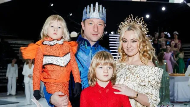 Горячая новость | Роднина выразила недоумение из-за внимания к сыну Плющенко