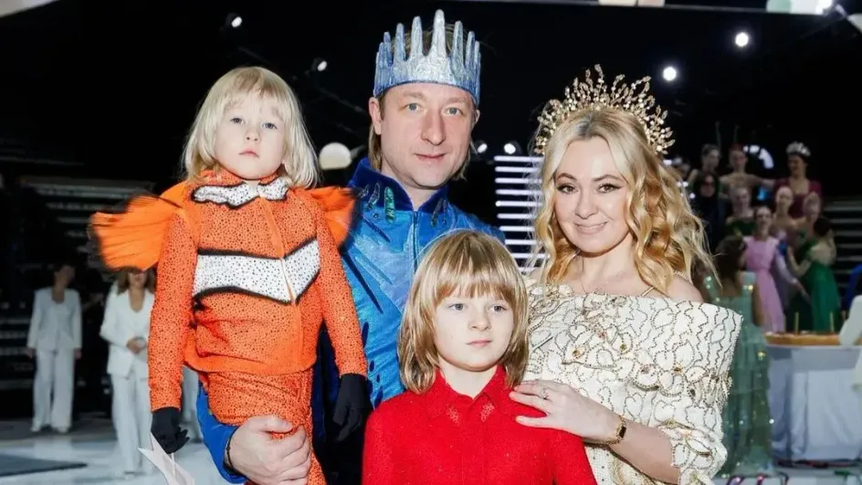Роднина выразила недоумение из-за внимания к сыну Плющенко Роднина выразила недоумение из-за внимания к сыну Плющенко