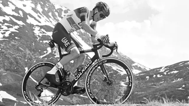 Горячая новость | Колумбийский велогонщик Муньос скончался из-за осложнений на фоне травмы