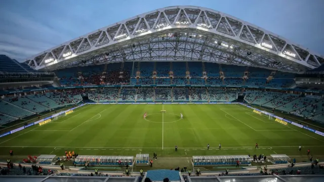 Горячая новость | ФК «Сочи» попросил болельщиков покинуть трибуны из-за угрозы БПЛА