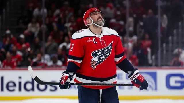 Горячая новость | Овечкин решил объяснить, почему отказался от рукопожатия с игроками из...