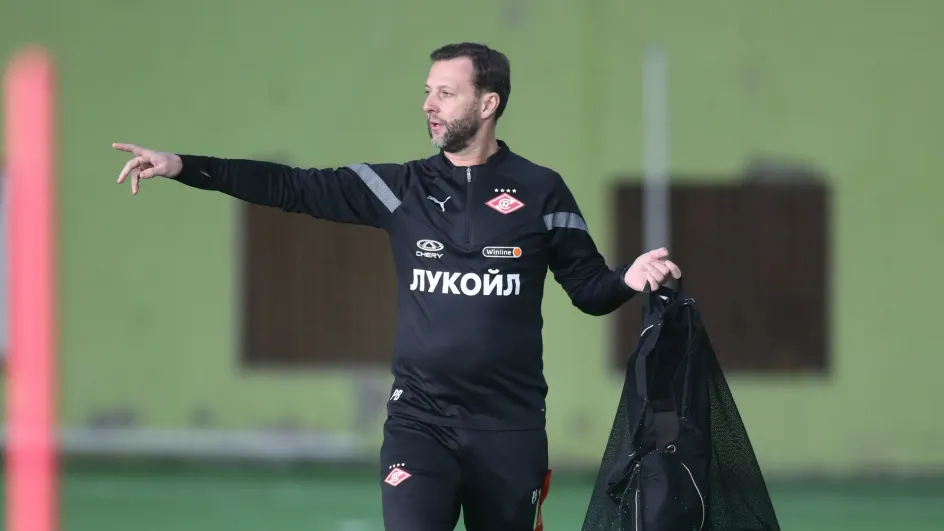 Стало известно, кого «Спартак» хочет назначить на пост и.о. главного тренера Стало известно, кого «Спартак» хочет назначить на пост и.о. главного тренера