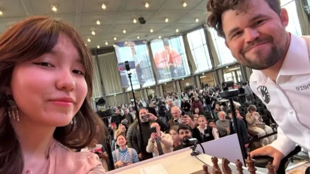 Горячая новость | Магнус Карлсен нажаловался на шахматистку из Казахстана после селфи