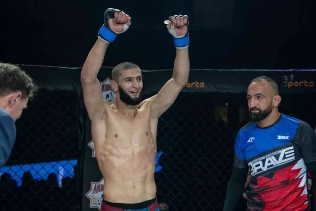 Хамзат Чимаев заявил, что собирается уничтожить всех в UFC