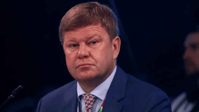 Горячая новость | Комментатор Губерниев заявил о деградации российского спорта