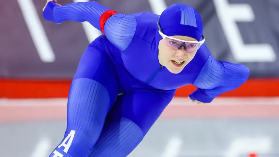 Конькобежка Коржова рассказала, как на ОИ ей подарили телефон, а потом забрали